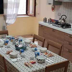  Apartment La Casa Di Nana Italy